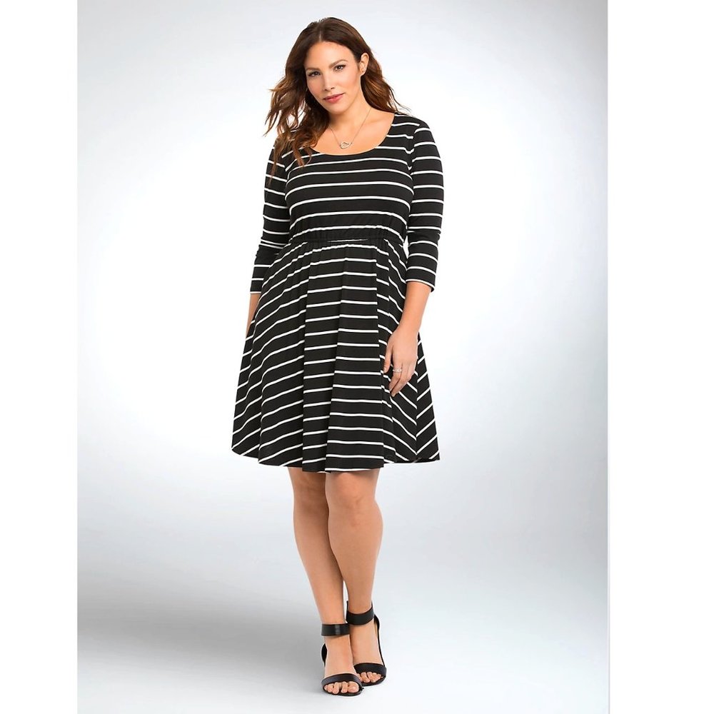 Torrid Striped 3/4 Jersey Dress -- Size 6 / 34